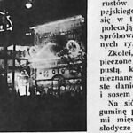 Nocna ulica chińskiego miasta z pionowymi szyldami i reklamami świetlnymi.
