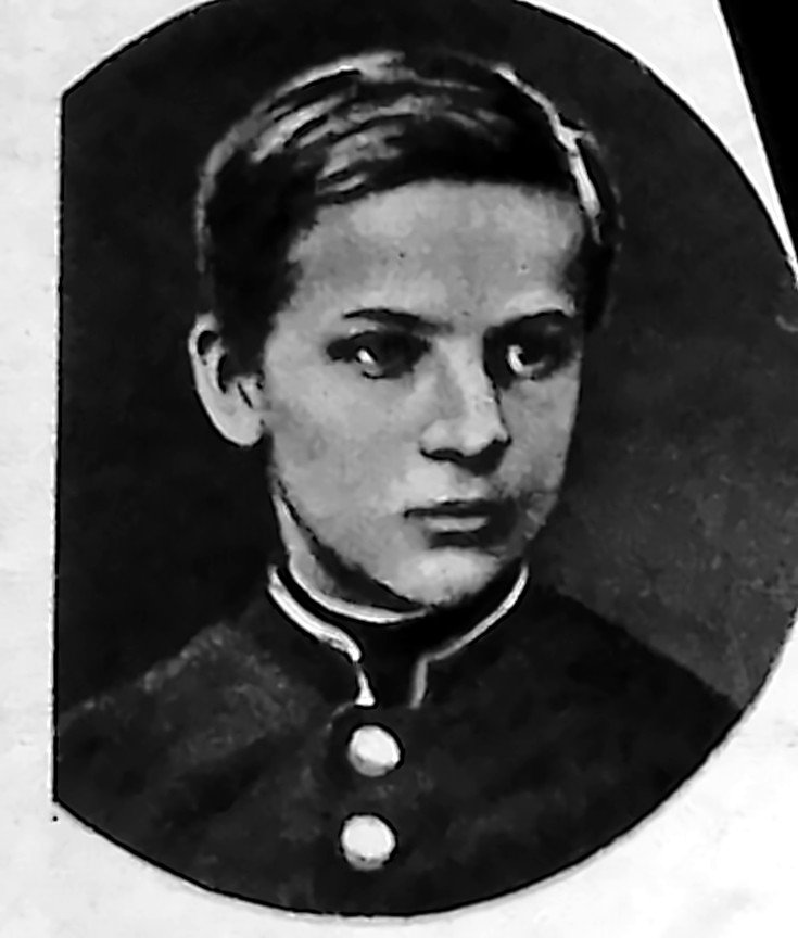 Młody Józef Piłsudski w mundurze gimnazjalnym, portret z lat szkolnych