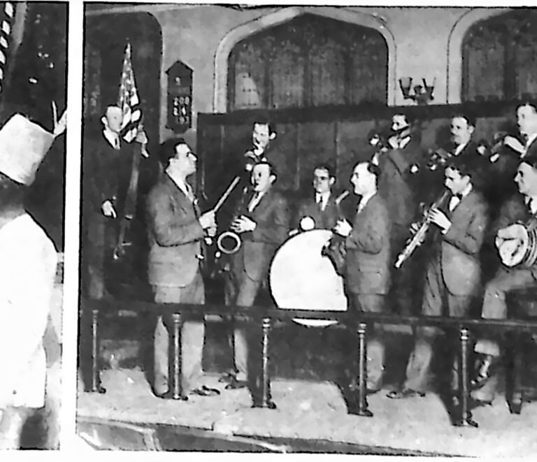 Zespół jazzowy z saksofonami, trąbką i banjo grający na chórze kościelnym. Fotografia z 1926 r.